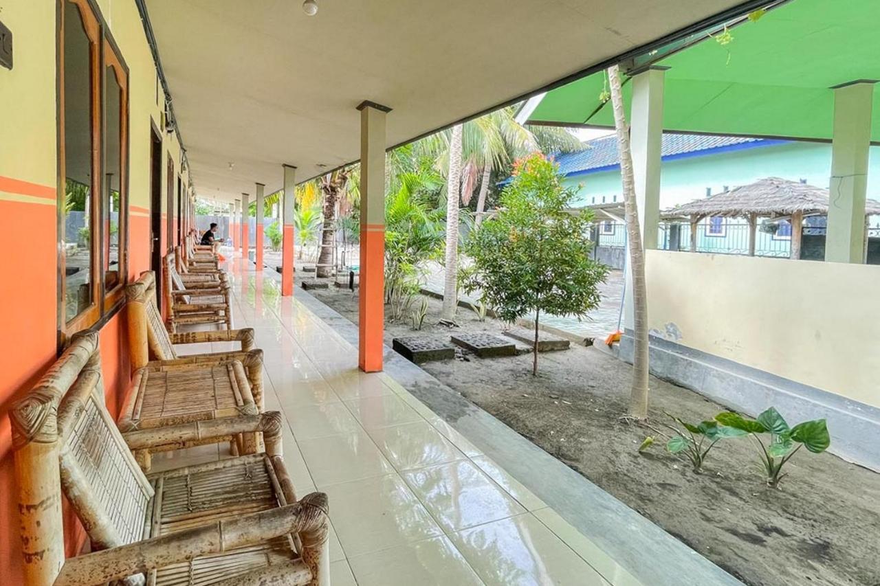 Ekas Beach Guesthouse Mitra Reddoorz 外观 照片